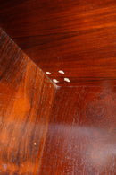 デンマーク製ブックシェルフ<br>ヴィンテージ <br>大阪店 - ヴィンテージ SHARK ATTACK