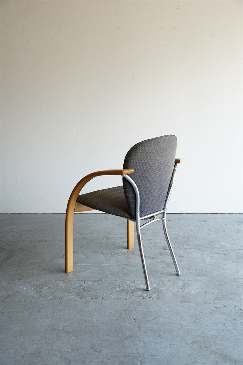 ファブリック アームチェア <br>大阪店 - ヴィンテージ SHARK ATTACK