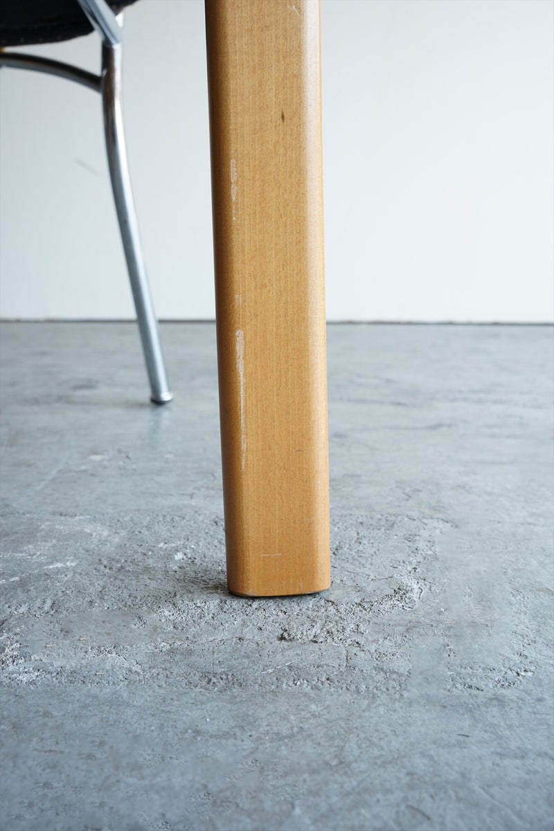 ファブリック アームチェア <br>大阪店 - ヴィンテージ SHARK ATTACK