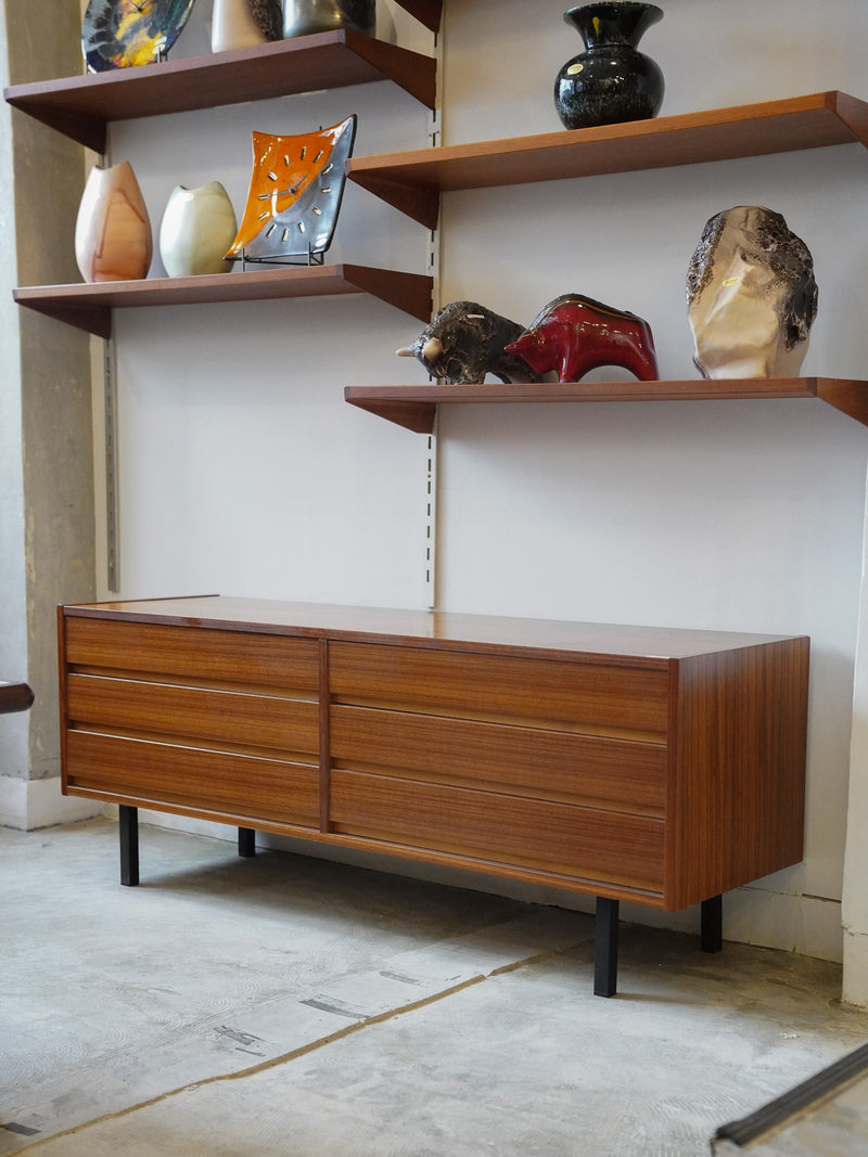 SIDE BOARD