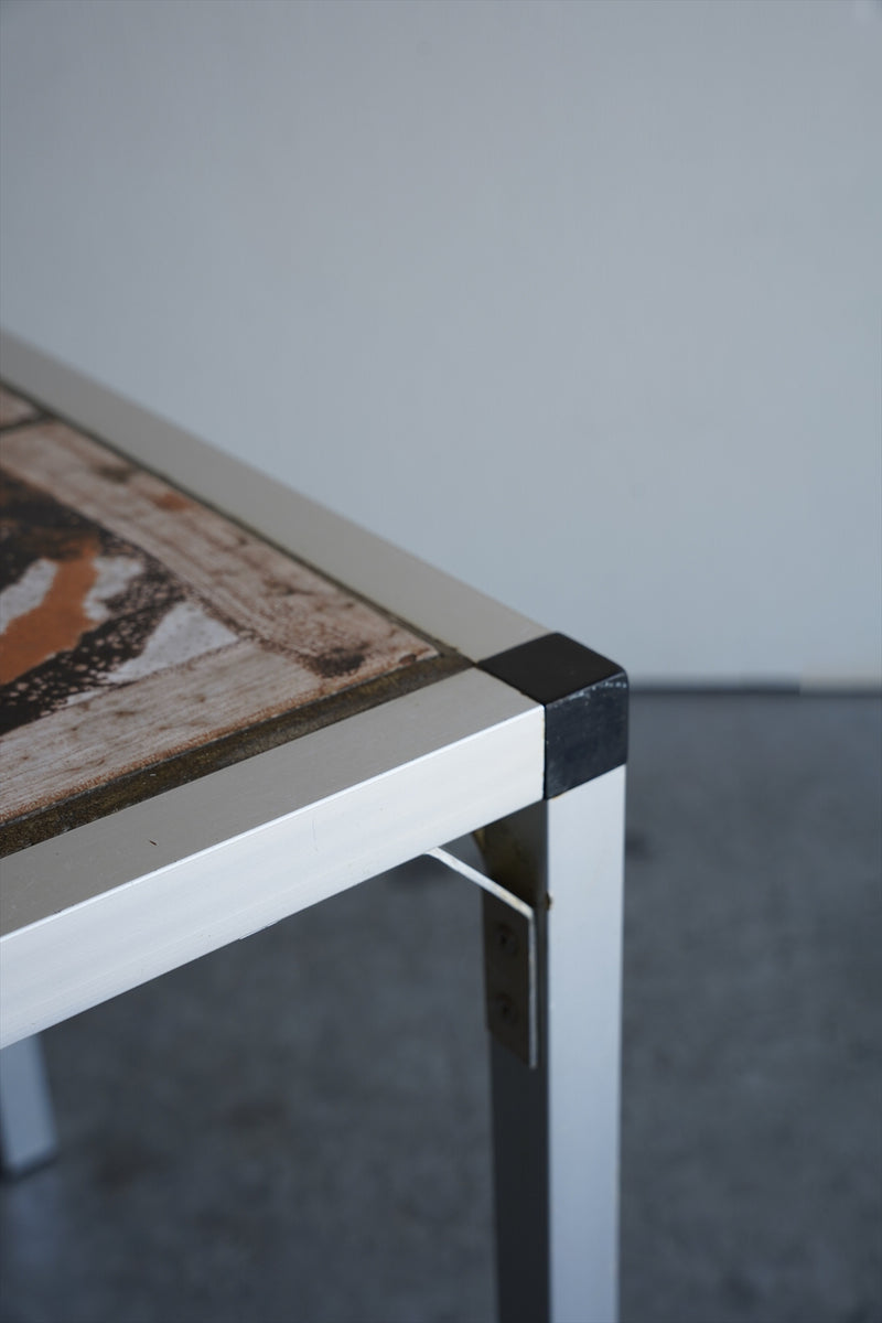 タイルトップ コーヒーテーブル <br>大阪店 - ヴィンテージ SHARK ATTACK