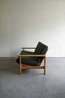 GETAMA , Hans J. Wegner <br>3シーターソファ <br>Denmark <br>大阪店 - ヴィンテージ SHARK ATTACK