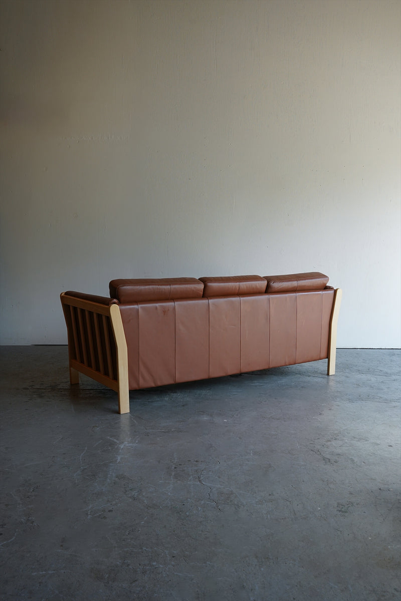 レザー ３シーターソファ <br>大阪店 - ヴィンテージ SHARK ATTACK