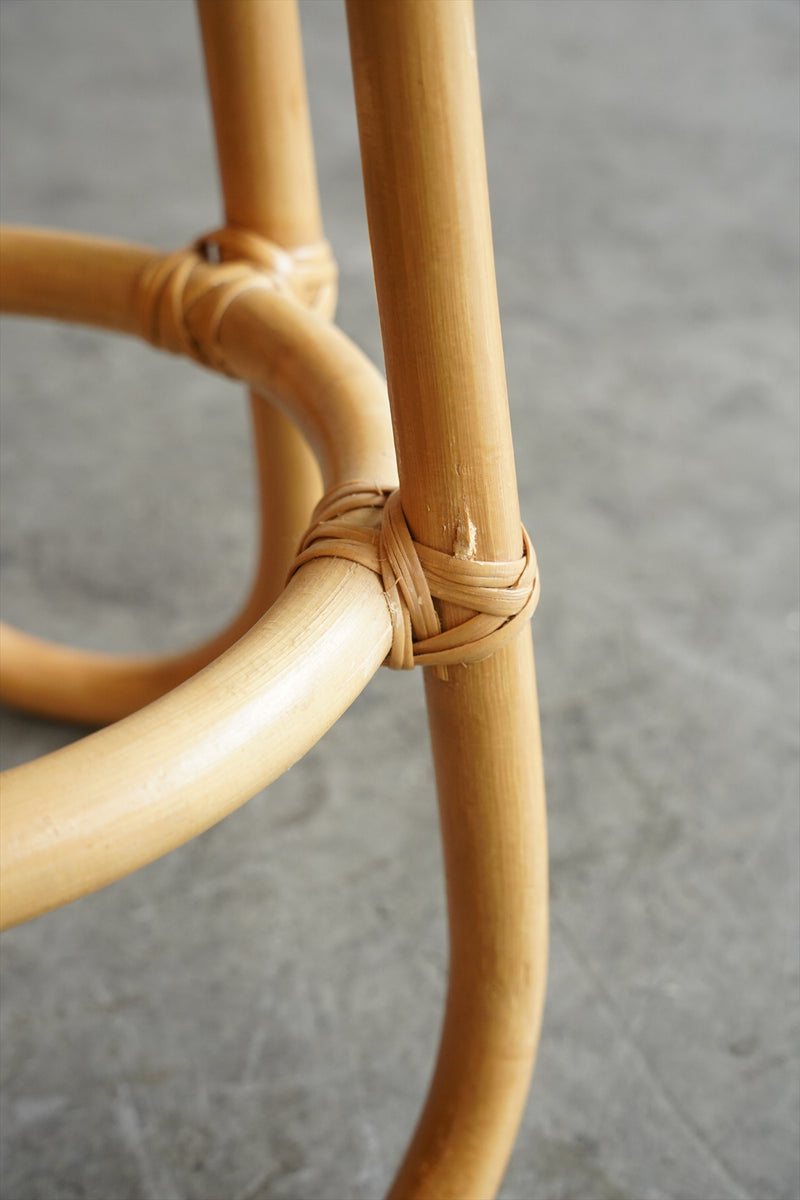 ラタン ラウンドディスプレイテーブル <br>大阪店 - ヴィンテージ SHARK ATTACK