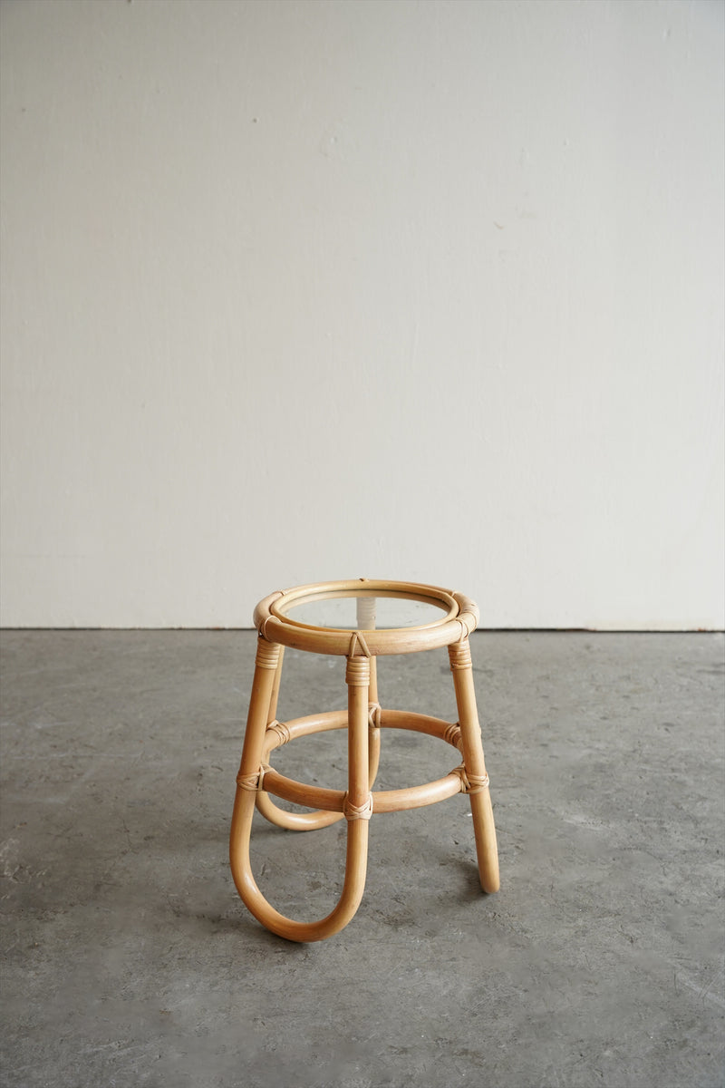 ラタン ラウンドディスプレイテーブル <br>大阪店 - ヴィンテージ SHARK ATTACK