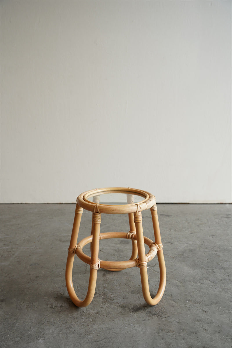 ラタン ラウンドディスプレイテーブル <br>大阪店 - ヴィンテージ SHARK ATTACK