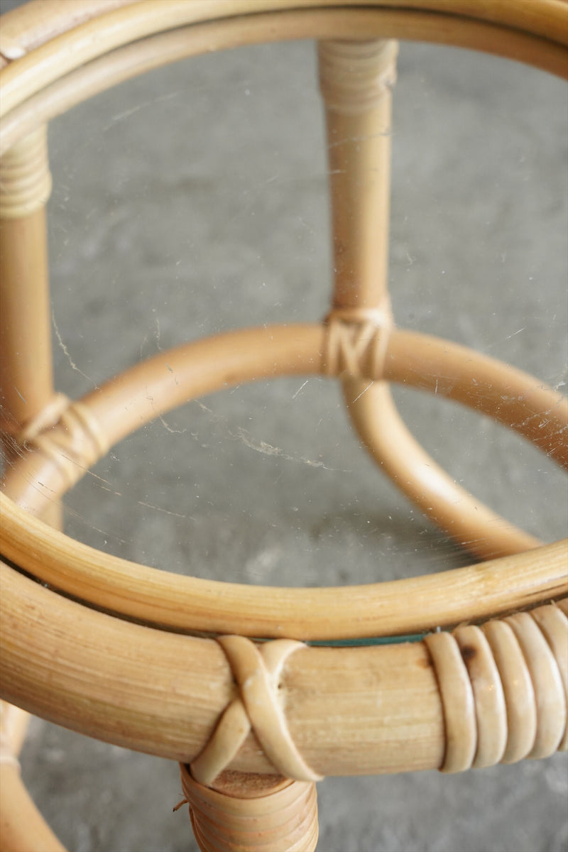 ラタン ラウンドディスプレイテーブル <br>大阪店 - ヴィンテージ SHARK ATTACK