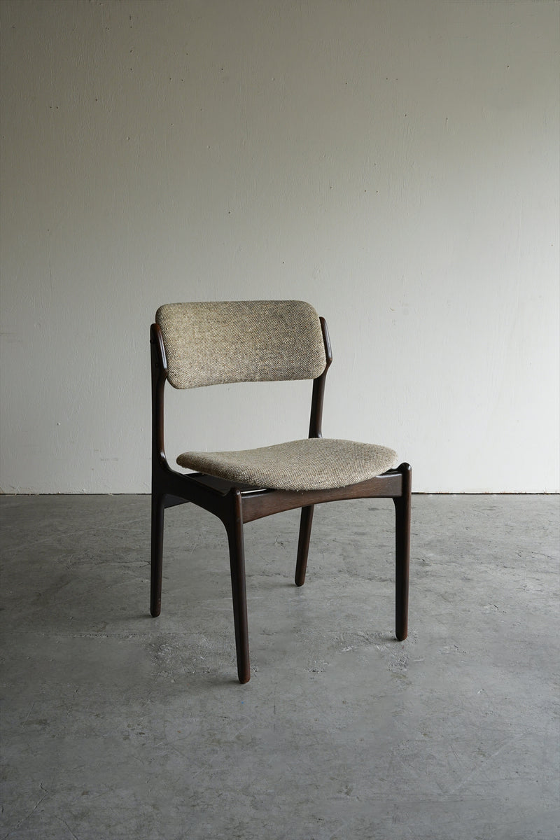 O.D. Møbler , Erik Buch <br> Model49 ダイニングチェア 4脚セット <br>1960's-1970's , Denmark <br>大阪店 - ヴィンテージ SHARK ATTACK