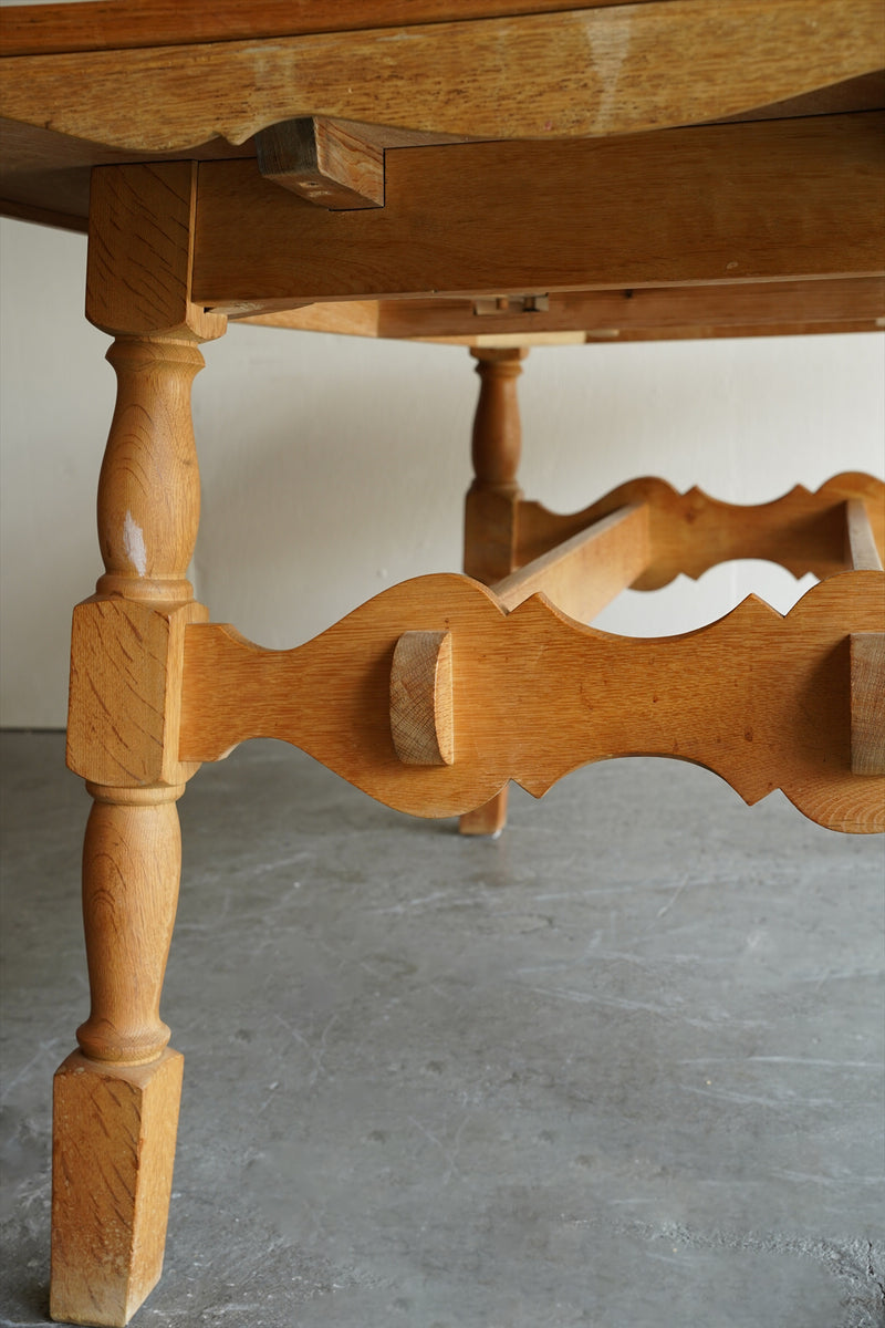 オークウッド エクステンションダイニングテーブル <br>大阪店 - ヴィンテージ SHARK ATTACK