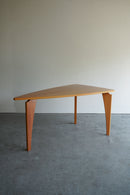 ウッド トライアングルテーブル <br>大阪店 - ヴィンテージ SHARK ATTACK