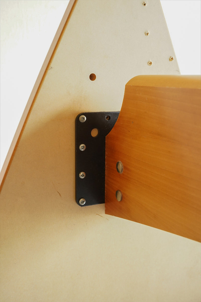 ウッド トライアングルテーブル <br>大阪店 - ヴィンテージ SHARK ATTACK