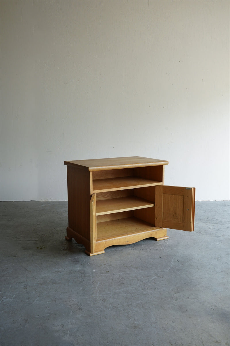 オークウッド キャビネット <br>大阪店 - ヴィンテージ SHARK ATTACK