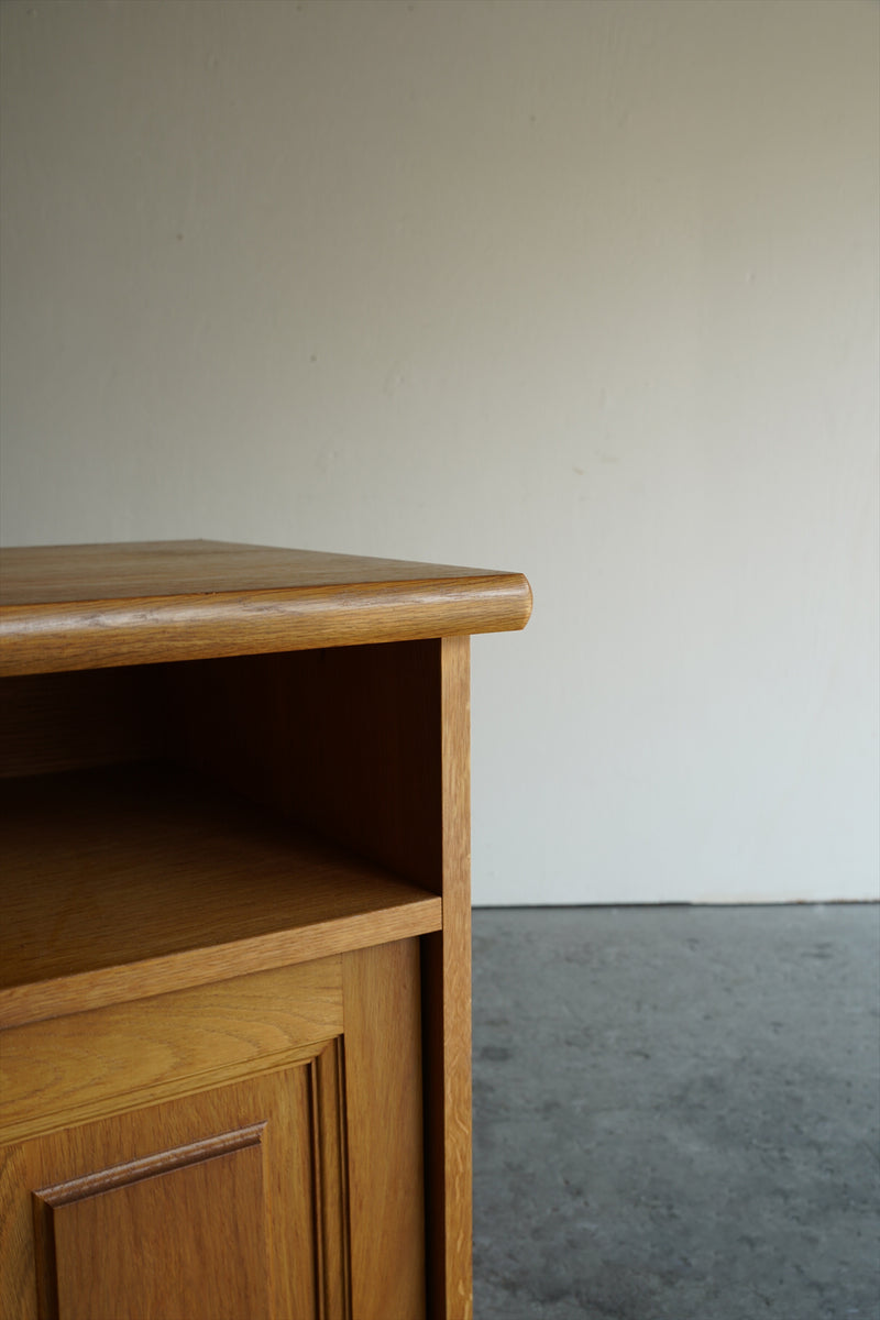 オークウッド キャビネット <br>大阪店 - ヴィンテージ SHARK ATTACK