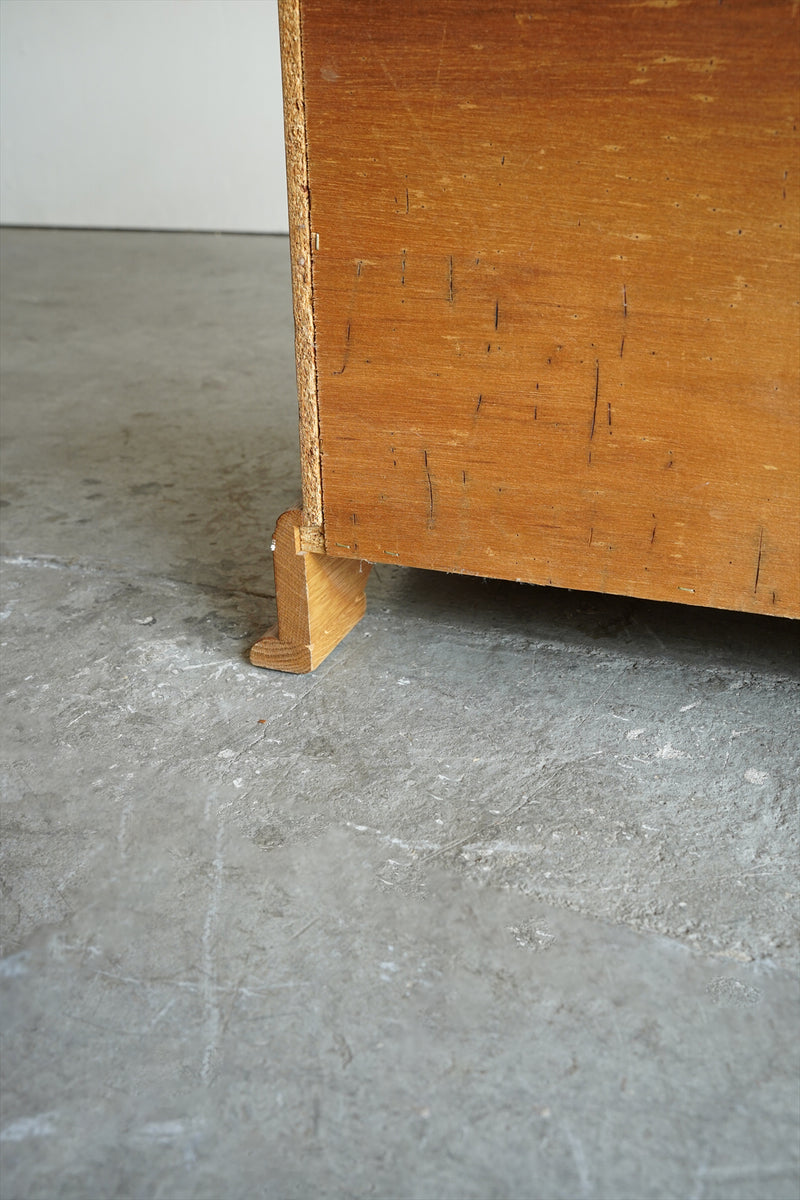 オークウッド キャビネット <br>大阪店 - ヴィンテージ SHARK ATTACK