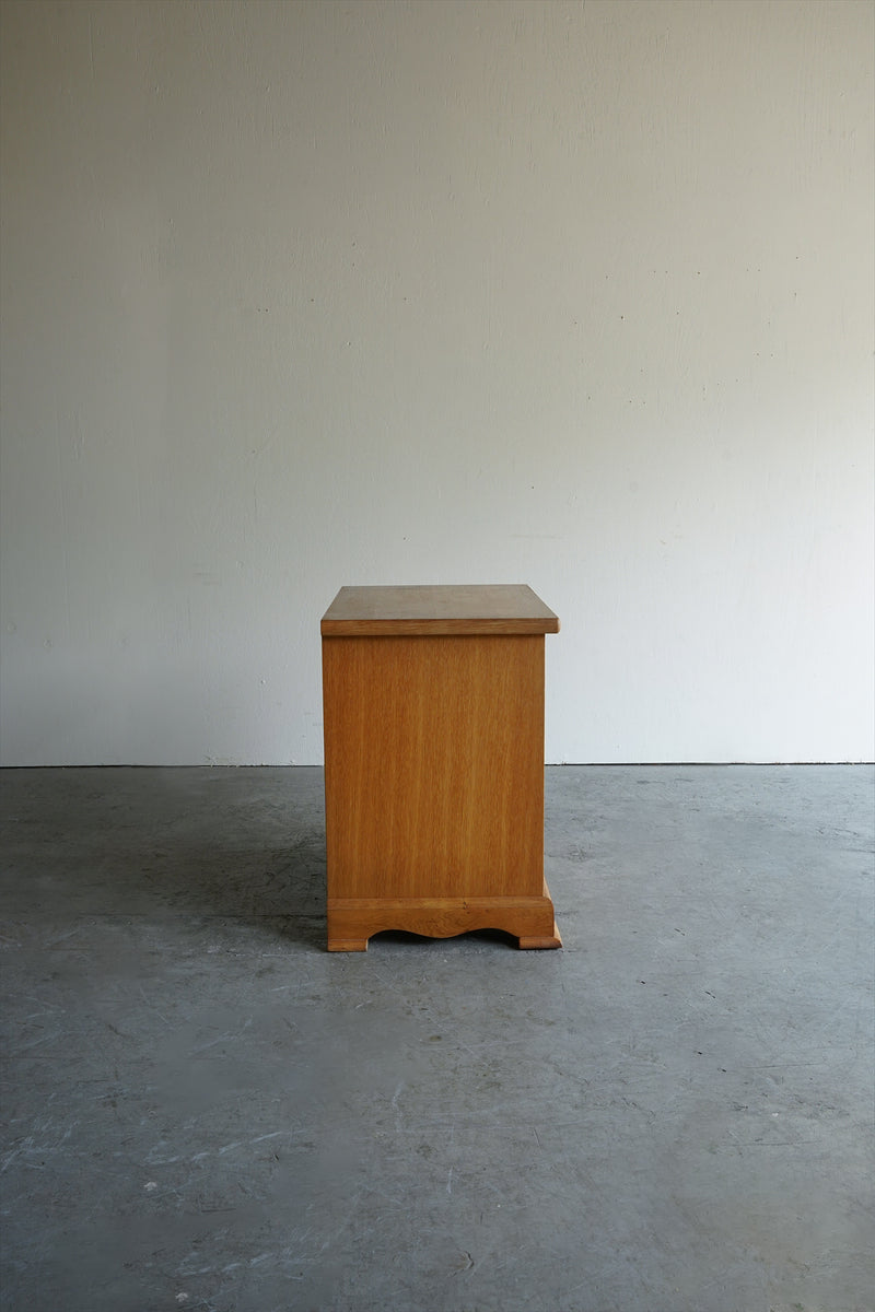 オークウッド キャビネット <br>大阪店 - ヴィンテージ SHARK ATTACK