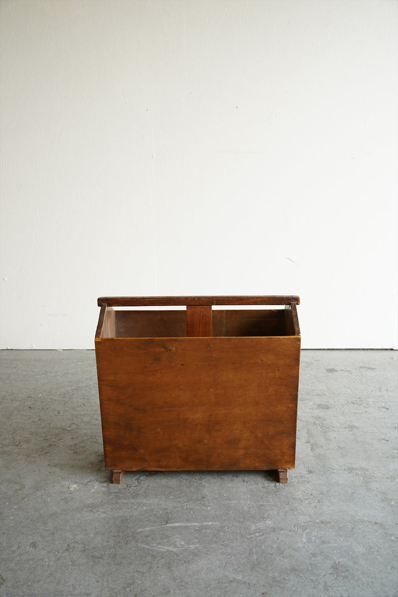 ウッド マガジンラック <br>大阪店 - ヴィンテージ SHARK ATTACK