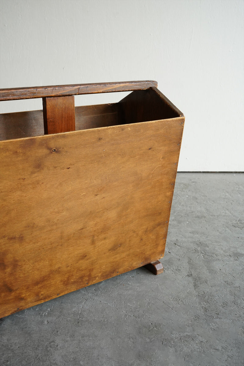 ウッド マガジンラック <br>大阪店 - ヴィンテージ SHARK ATTACK