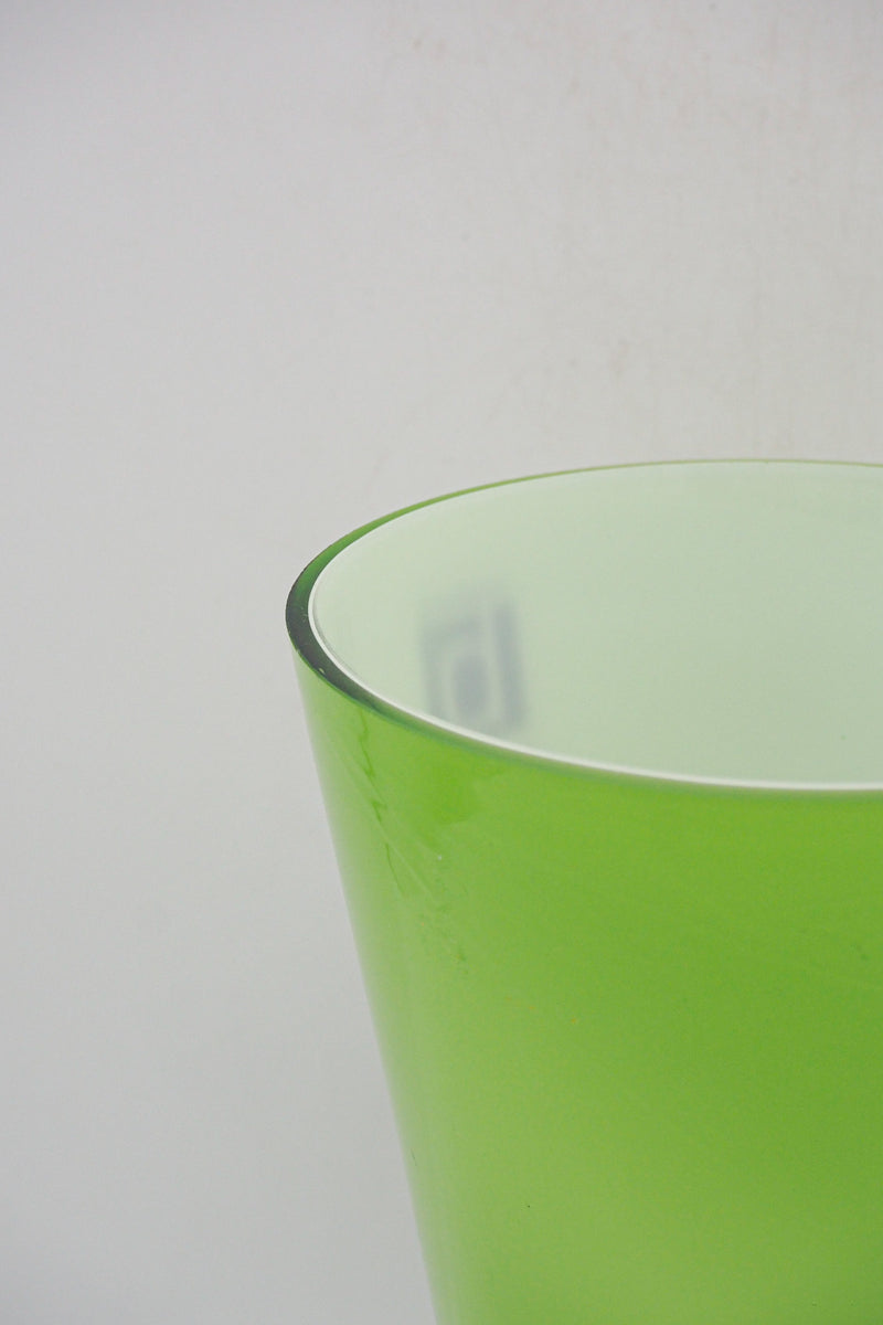 broste Copenhagen フラワーベース <br> Denmark <br> cerote antiques - ヴィンテージ SHARK ATTACK