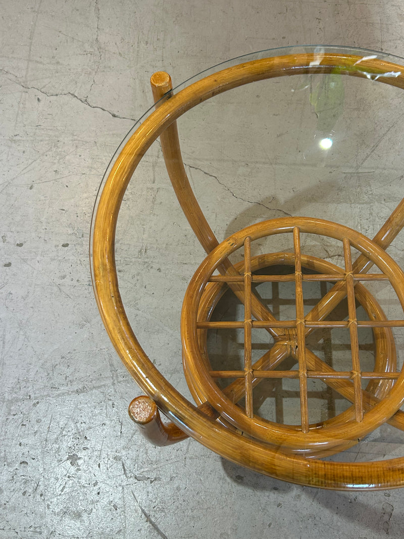 ガラストップサイドテーブル <br>大阪店 - ヴィンテージ SHARK ATTACK