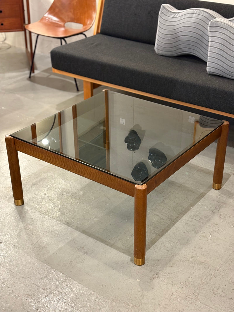 ガラストップ コーヒーテーブル <br>大阪店 - ヴィンテージ SHARK ATTACK