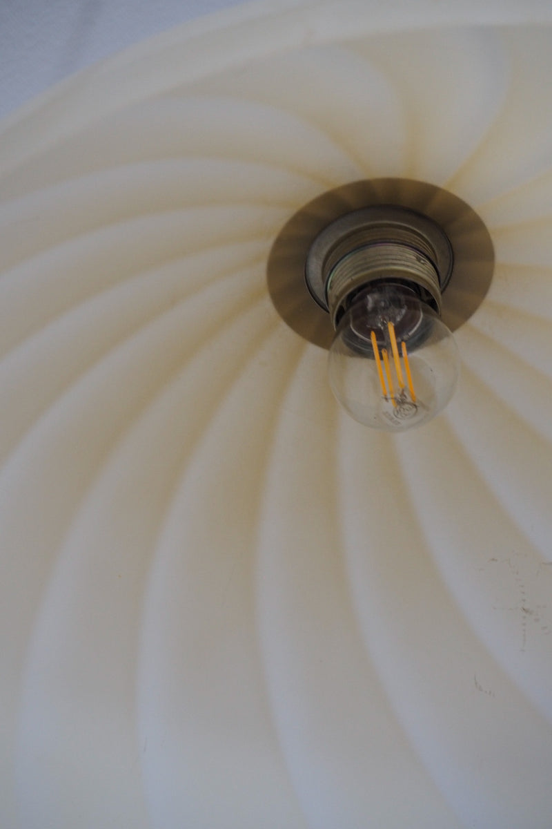 MASSIVE <br> ガラスペンダントランプ <br> Belgium <br> cerote antiques - ヴィンテージ SHARK ATTACK