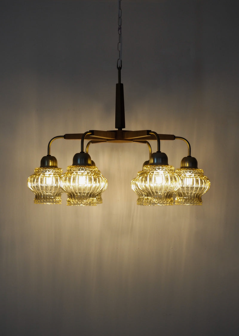 6灯アンバーガラスシャンデリア <br> 1970‘s Czechoslovakia <br> cerote antiques - ヴィンテージ SHARK ATTACK