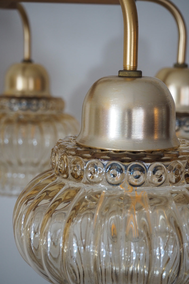 6灯アンバーガラスシャンデリア <br> 1970‘s Czechoslovakia <br> cerote antiques - ヴィンテージ SHARK ATTACK