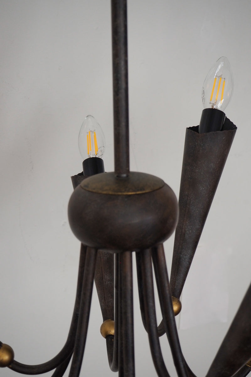 9灯シャンデリア <br> Italy <br> cerote antiques - ヴィンテージ SHARK ATTACK