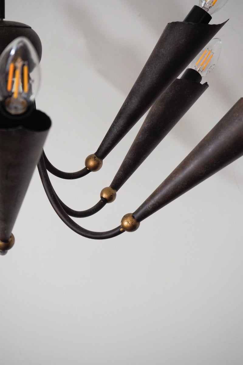 9灯シャンデリア <br> Italy <br> cerote antiques - ヴィンテージ SHARK ATTACK