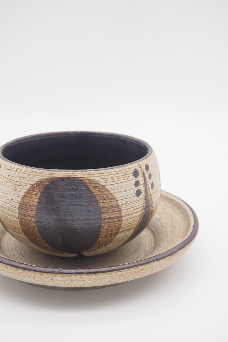 セラミック カップ＆ソーサー <br>cerote antiques - ヴィンテージ SHARK ATTACK