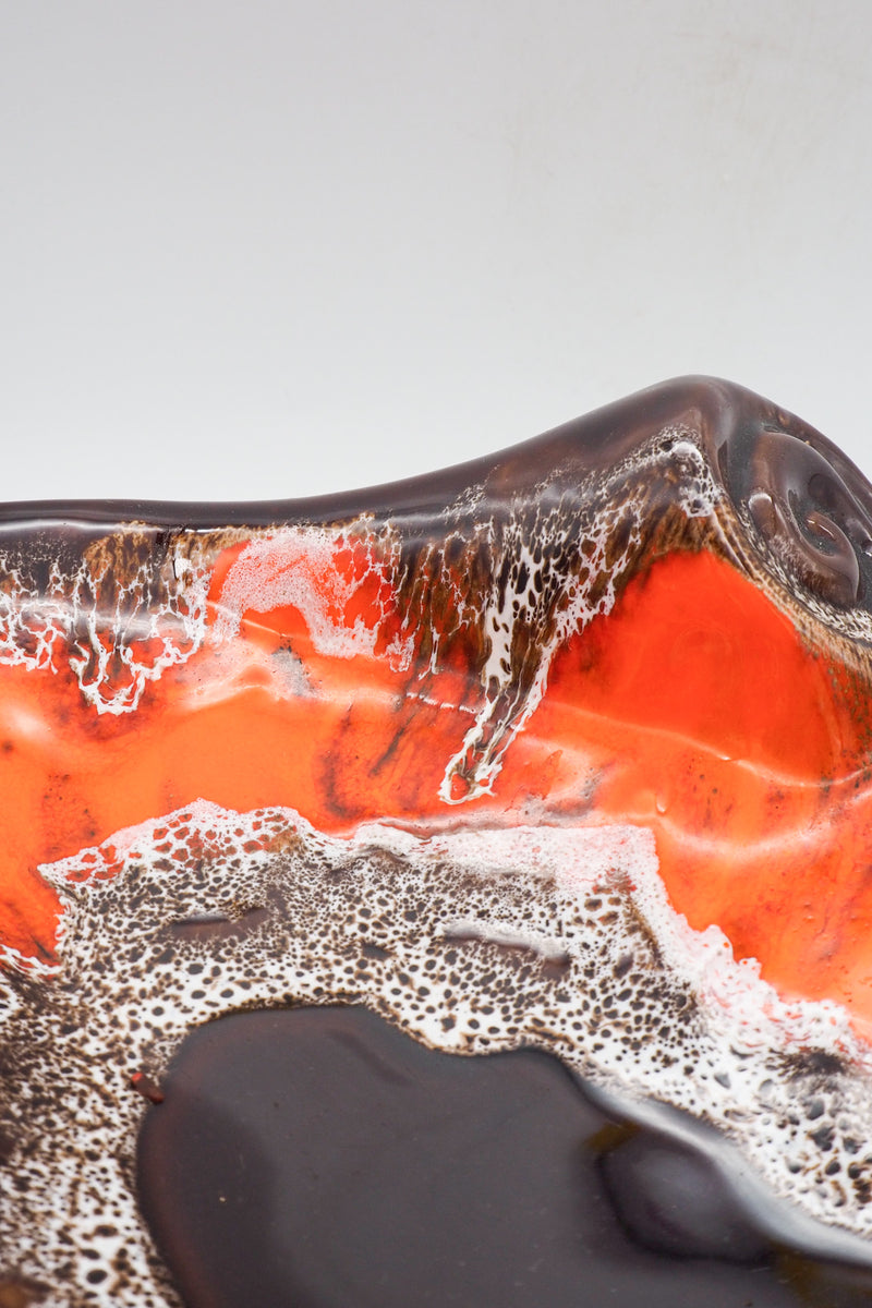 Vallauris <br>シェルモチーフ セラミックプレート <br> 1960-1970s , France <br>cerote antiques - ヴィンテージ SHARK ATTACK