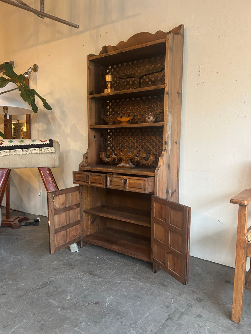 パインウッド シェルフ/キャビネット <br>大阪店 - ヴィンテージ SHARK ATTACK