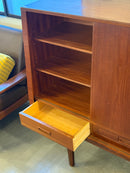 チークウッド サイドボード <br>大阪店 - ヴィンテージ SHARK ATTACK