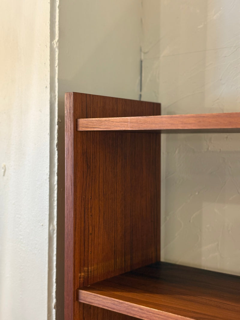 チークウッド オープンシェルフ <br>大阪店 - ヴィンテージ SHARK ATTACK