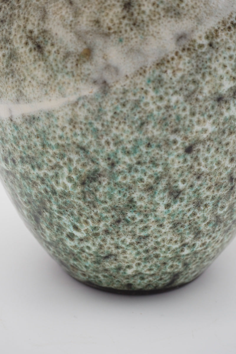 セラミック フラワーベース <br>cerote antiques - ヴィンテージ SHARK ATTACK