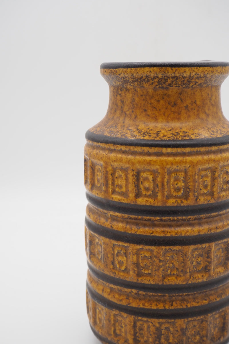 Fat Lava <br> セラミック フラワーベース <br>West Germay <br>cerote antiques - ヴィンテージ SHARK ATTACK