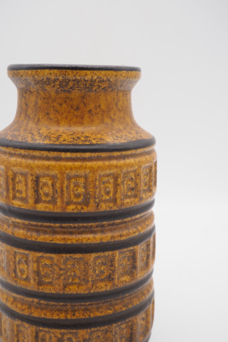 Fat Lava <br> セラミック フラワーベース <br>West Germay <br>cerote antiques - ヴィンテージ SHARK ATTACK