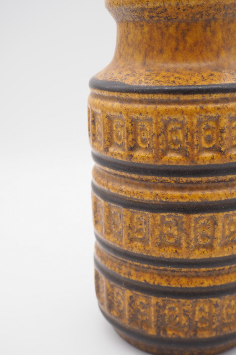 Fat Lava <br> セラミック フラワーベース <br>West Germay <br>cerote antiques - ヴィンテージ SHARK ATTACK