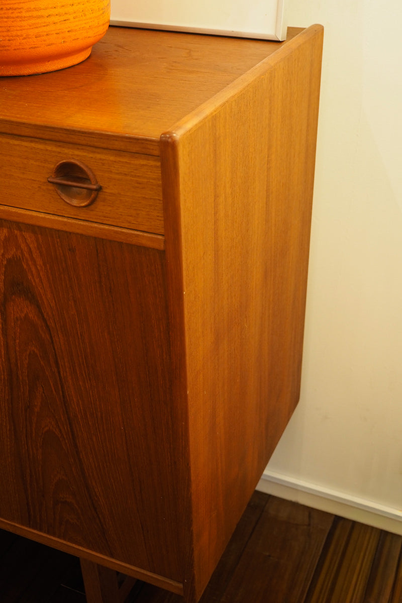 チークウッド サイドボード <br>cerote antiques - ヴィンテージ SHARK ATTACK