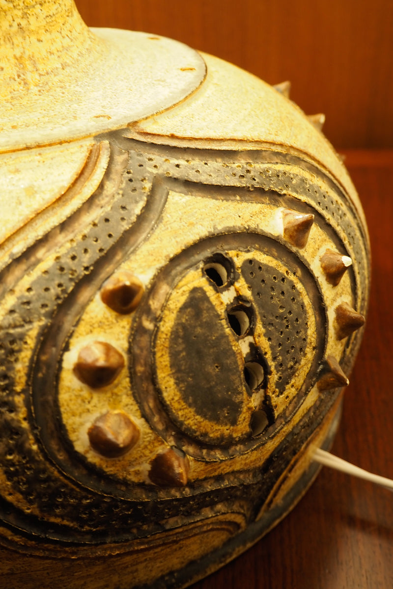 セラミック テーブルランプ<br>cerote antiques - ヴィンテージ SHARK ATTACK