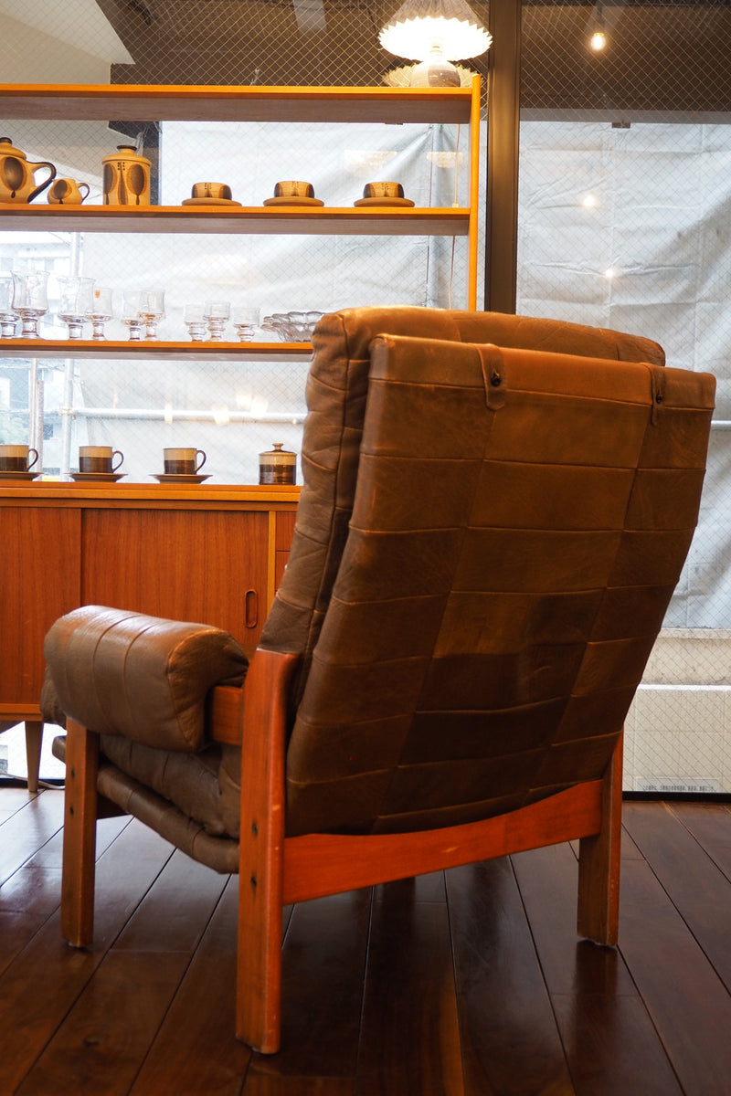 レザーラウンジチェア <br> cerote antiques - ヴィンテージ SHARK ATTACK