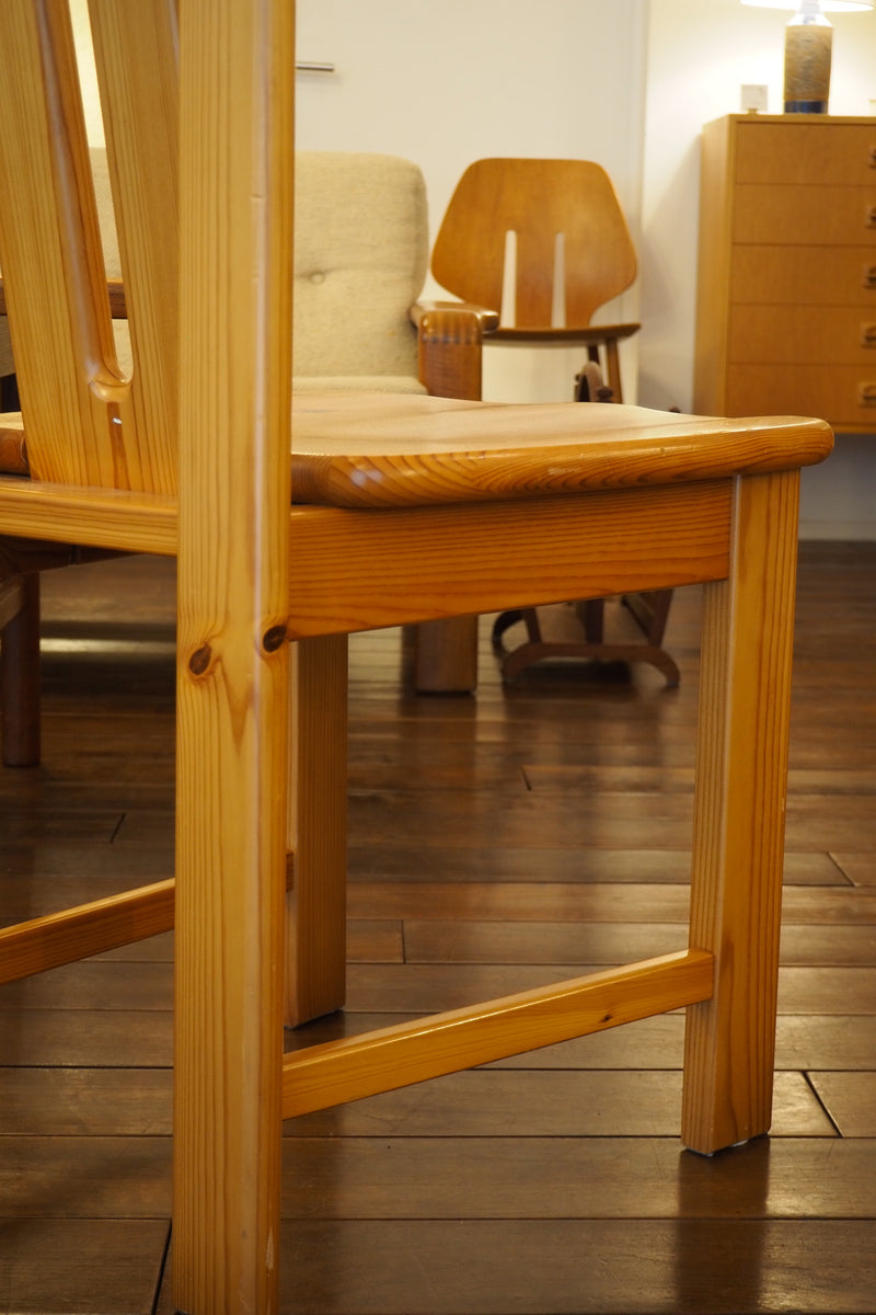 パインウッド ダイニングチェア <br>cerote antiques - ヴィンテージ SHARK ATTACK