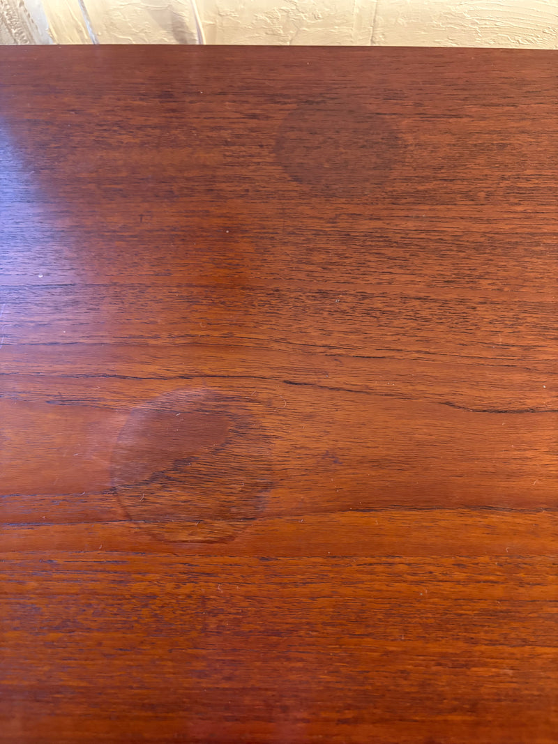 チークウッド サイドボード <br>大阪店 - ヴィンテージ SHARK ATTACK