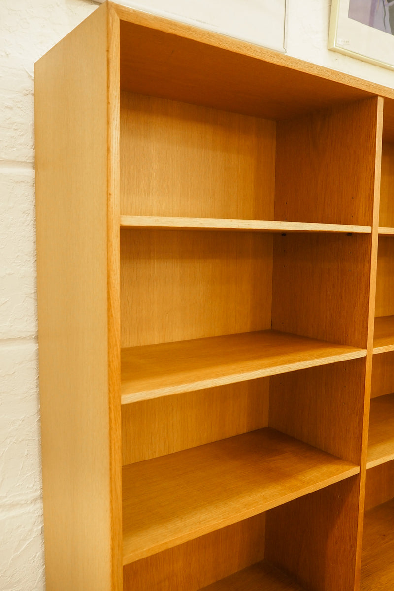 オークウッド ブックシェルフ <br> cerote antiques - ヴィンテージ SHARK ATTACK