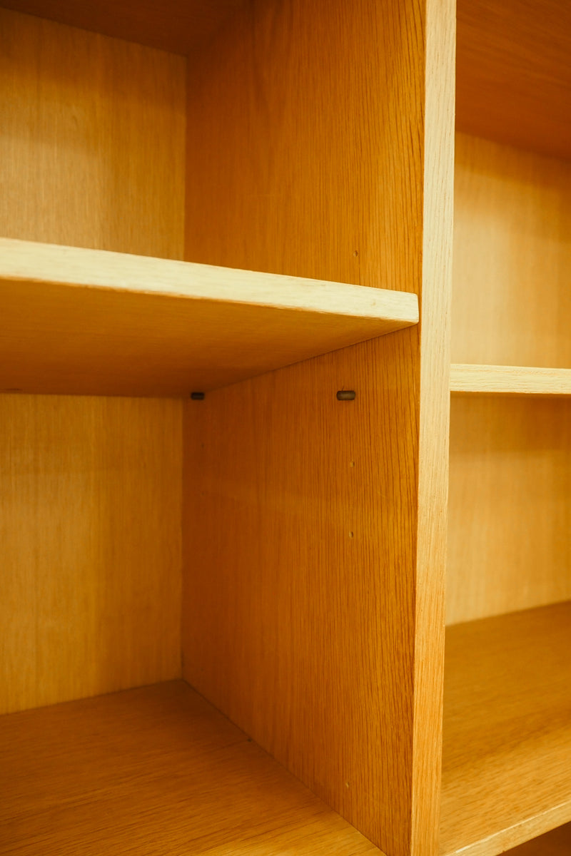 オークウッド ブックシェルフ <br> cerote antiques - ヴィンテージ SHARK ATTACK