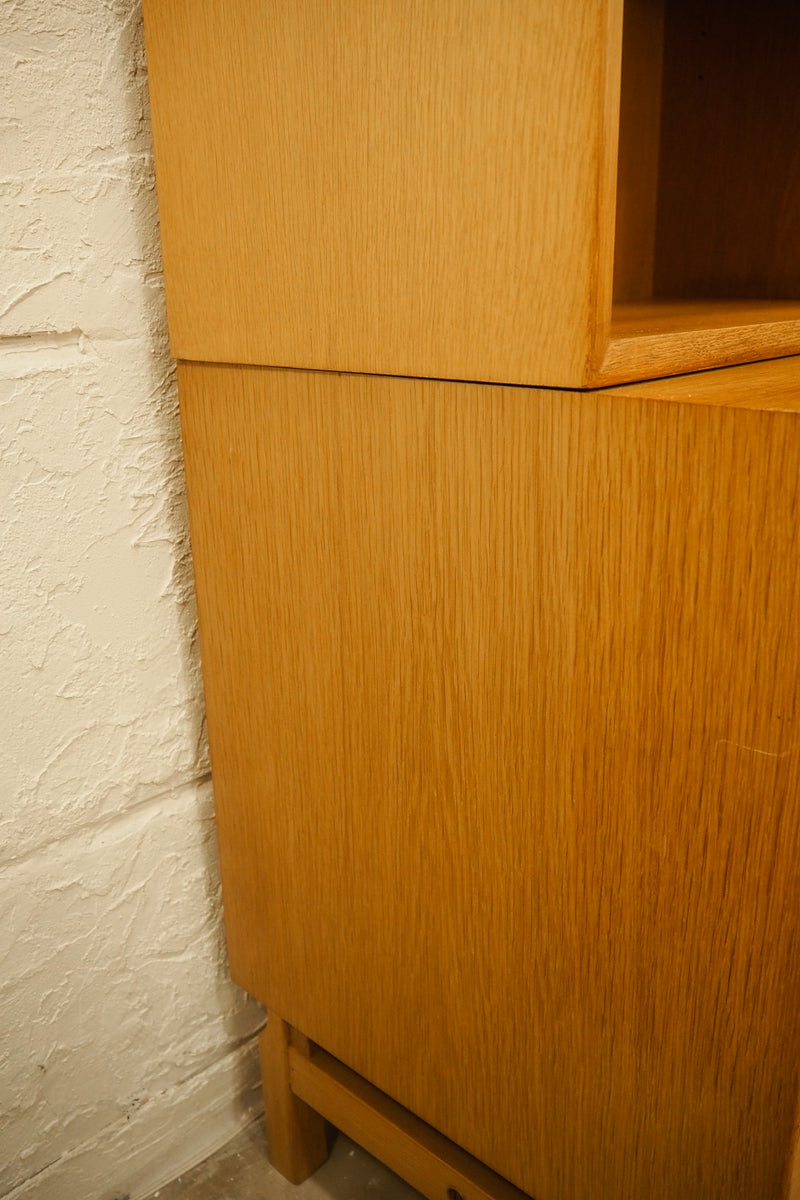 オークウッド ブックシェルフ <br> cerote antiques - ヴィンテージ SHARK ATTACK