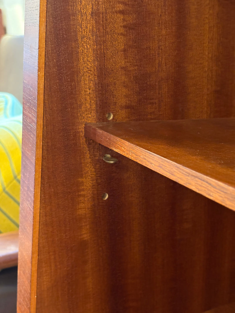 チークウッド サイドボード <br>大阪店 - ヴィンテージ SHARK ATTACK