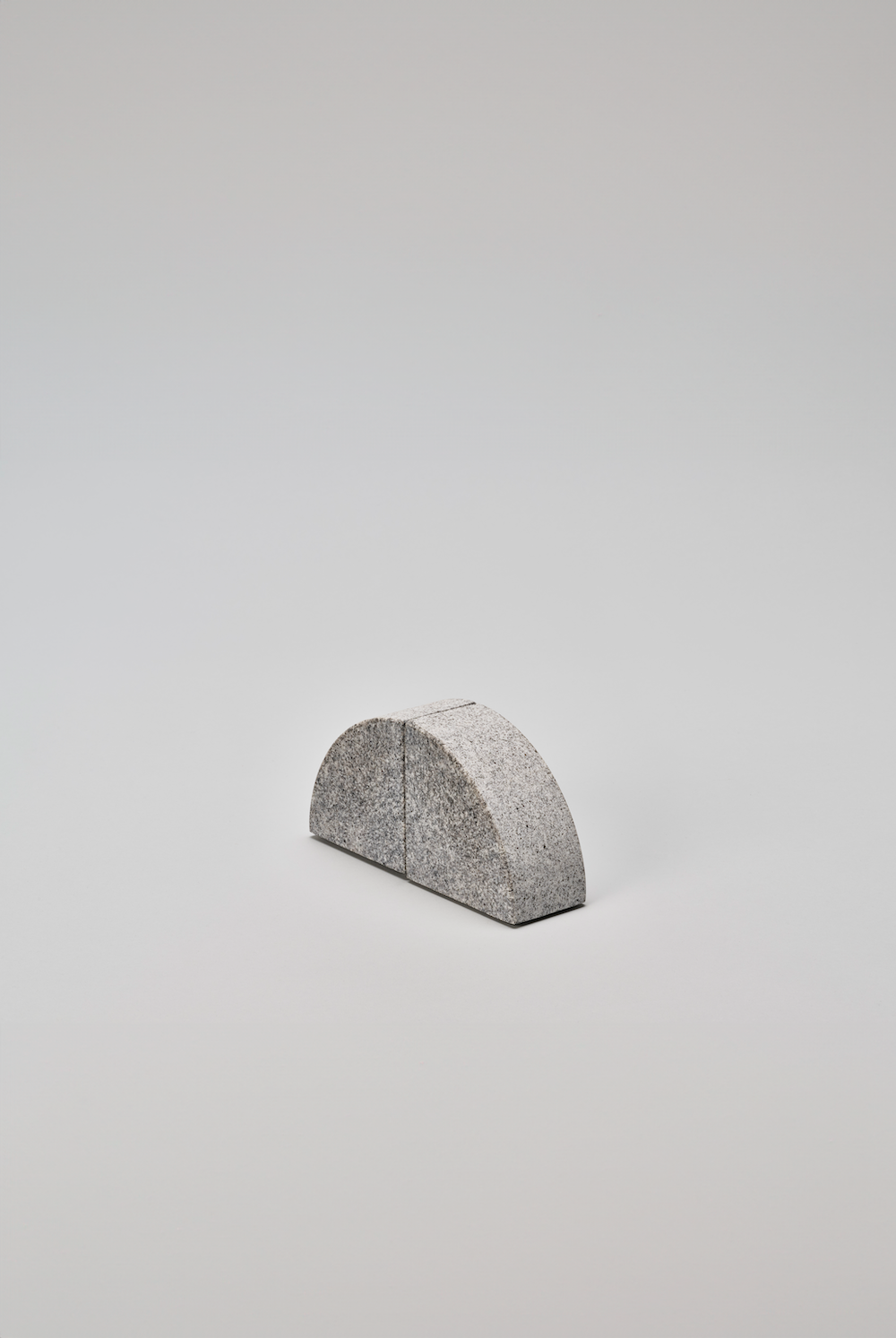 AJI PROJECT <br> CS - BOOK END / A / komame <br>reload店 - ヴィンテージ SHARK ATTACK