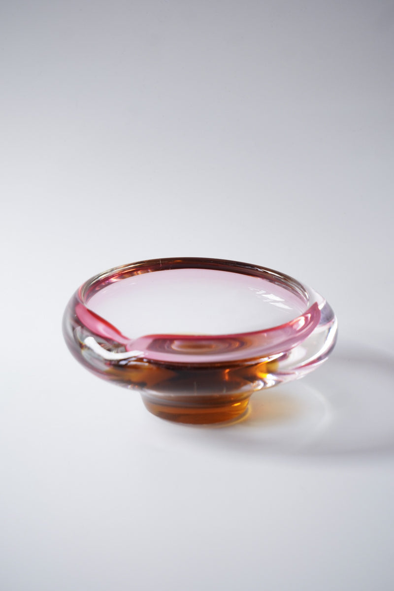 ガラスアッシュトレイ<br>cerote antiques - ヴィンテージ SHARK ATTACK