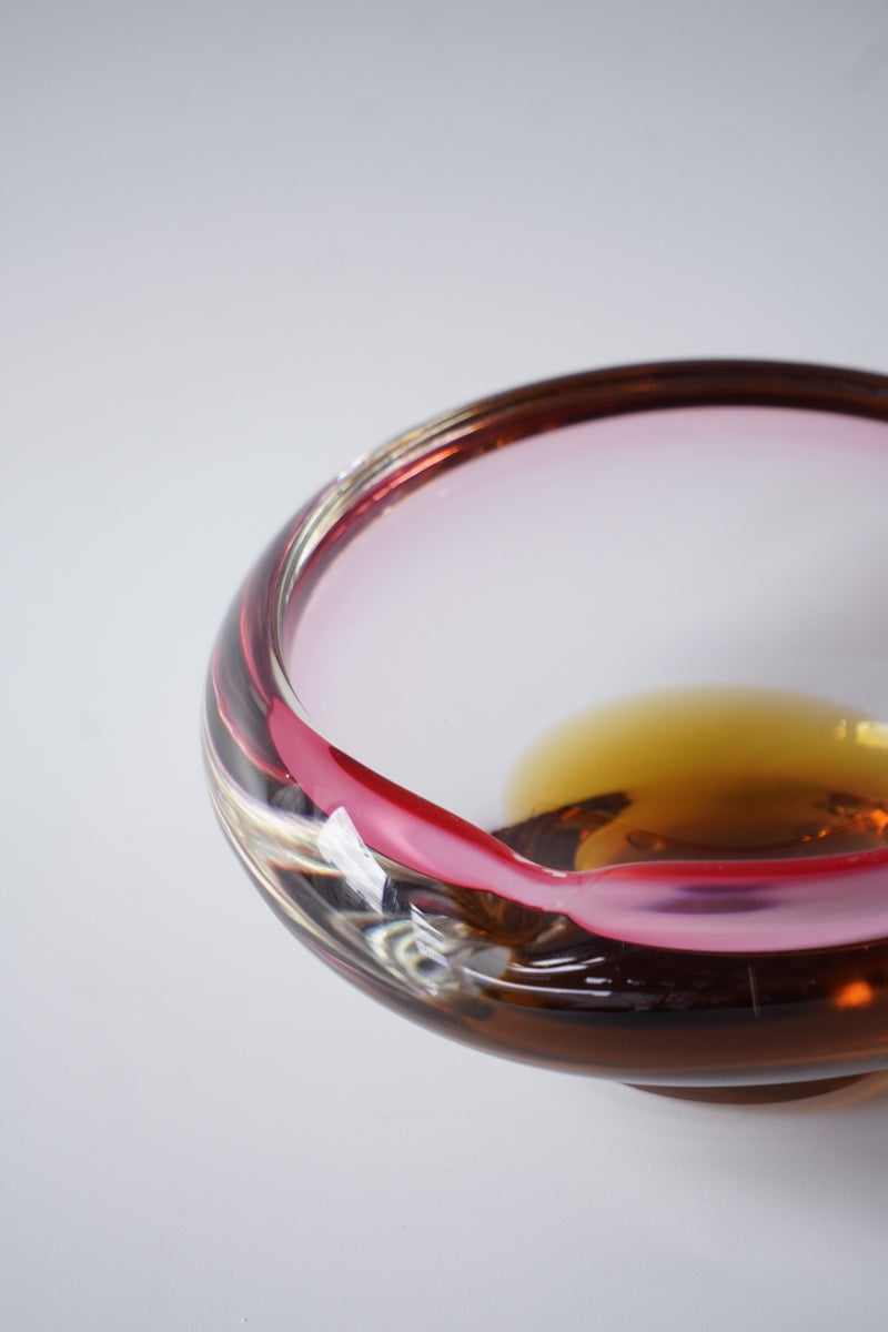 ガラスアッシュトレイ<br>cerote antiques - ヴィンテージ SHARK ATTACK